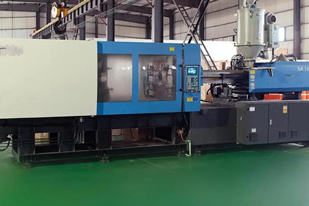 大型二板注塑機(jī)多少錢一臺(tái)？幾十萬(wàn)到上百萬(wàn)人民幣！